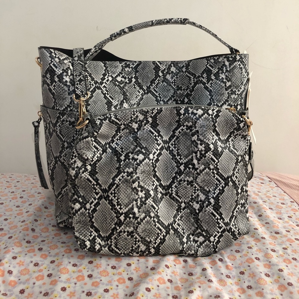 Snake print bag
